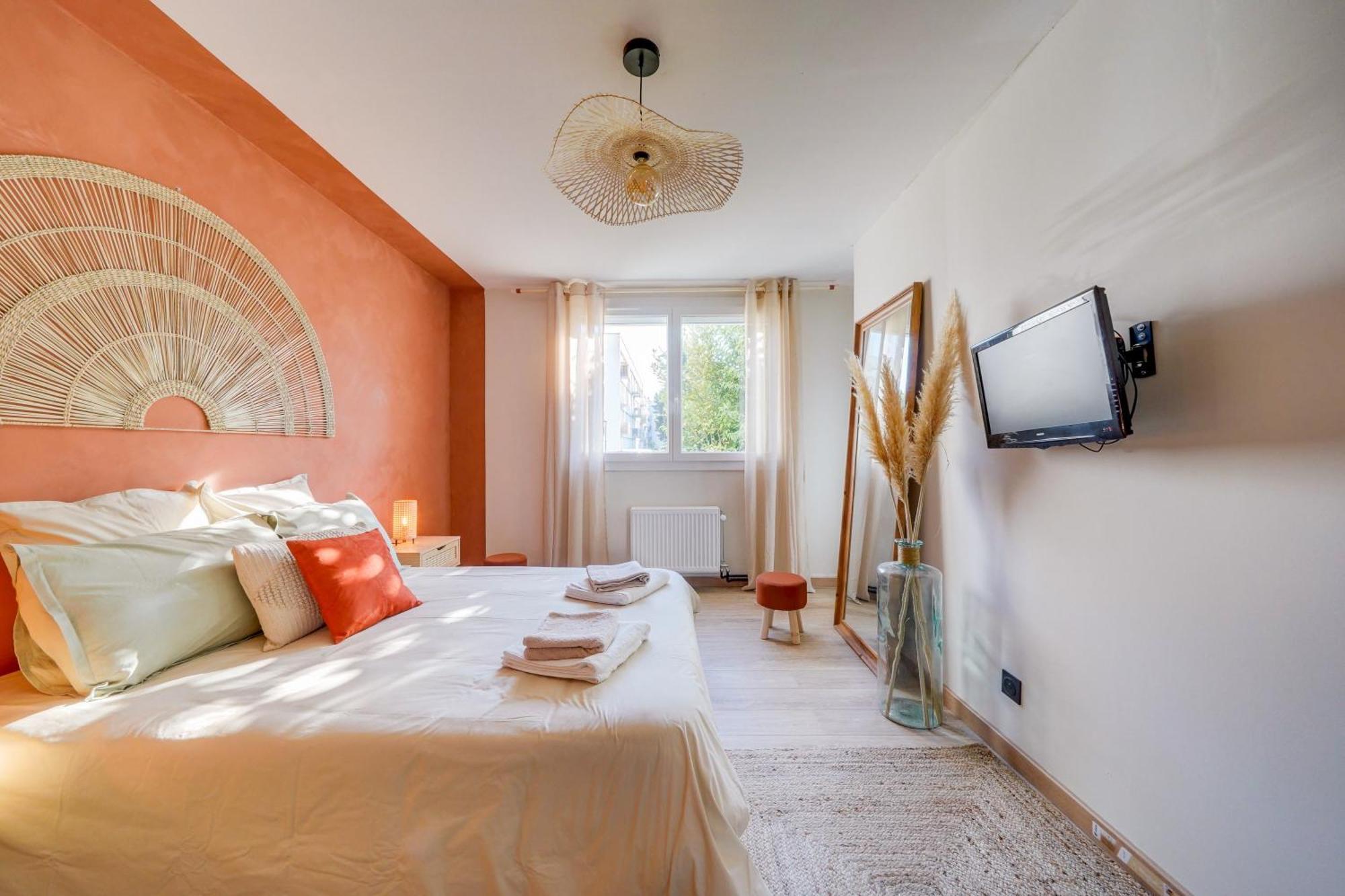 Fridhome Jacuzzi Parking Wifi Fibre 2Min Tram Брюж Экстерьер фото